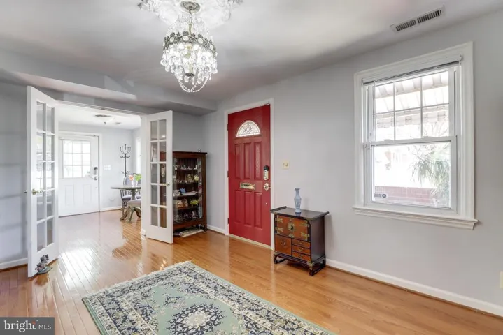 2454 S Monroe St, Arlington, Virginia 22206