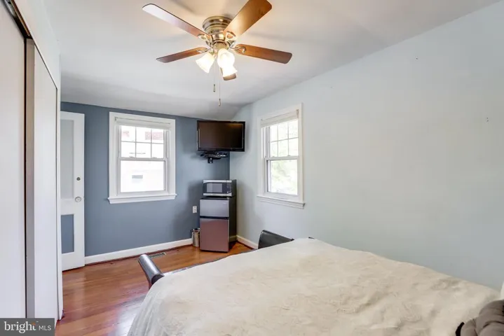 2454 S Monroe St, Arlington, Virginia 22206