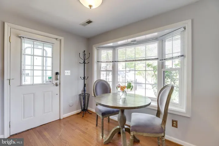 2454 S Monroe St, Arlington, Virginia 22206