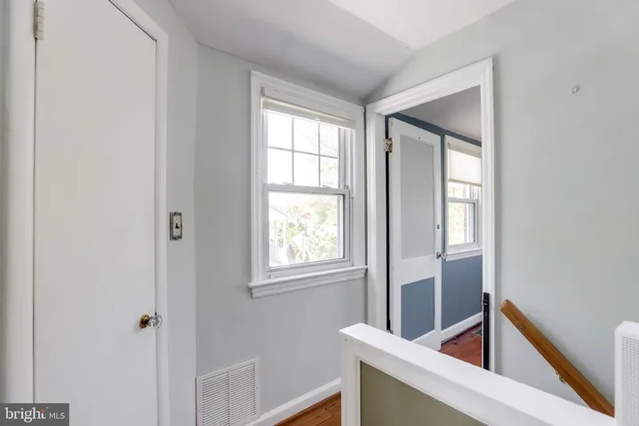 2454 S Monroe St, Arlington, Virginia 22206