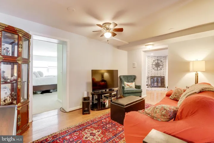 2454 S Monroe St, Arlington, Virginia 22206