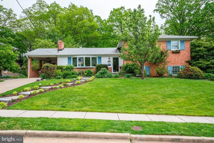 1325 N Ivanhoe St, Alexandria, Virginia 22304