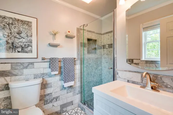 1325 N Ivanhoe St, Alexandria, Virginia 22304
