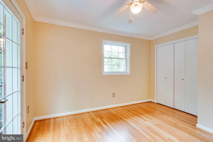 1325 N Ivanhoe St, Alexandria, Virginia 22304