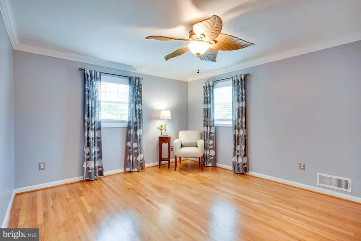 1325 N Ivanhoe St, Alexandria, Virginia 22304