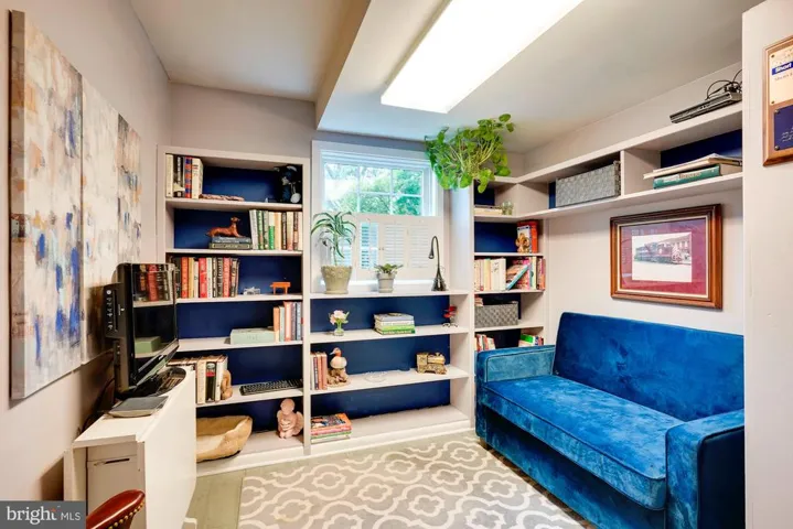 1325 N Ivanhoe St, Alexandria, Virginia 22304
