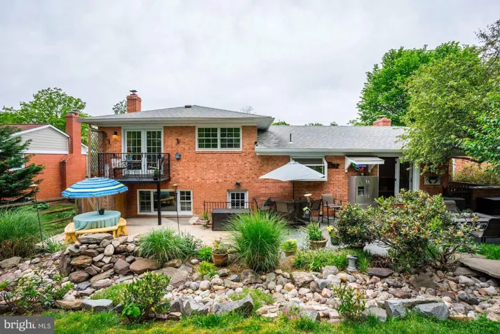 1325 N Ivanhoe St, Alexandria, Virginia 22304