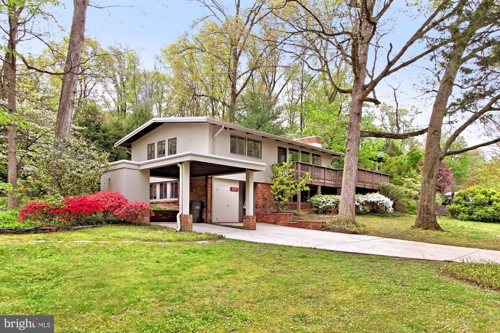 3427 SURREY LANE, FALLS CHURCH, VA 22042