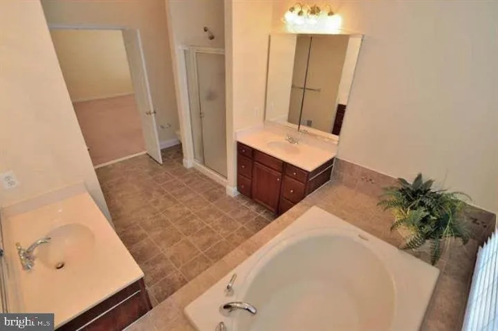 43319 La Belle Pl, Ashburn, Virginia 20147