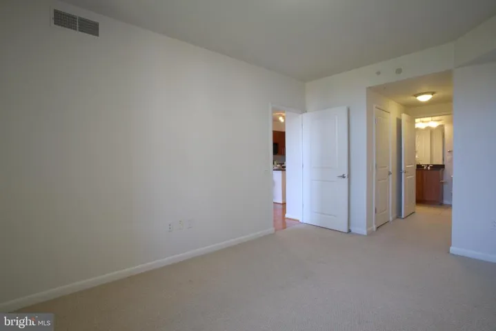 1021 N Garfield St #534, Arlington, Virginia 22201
