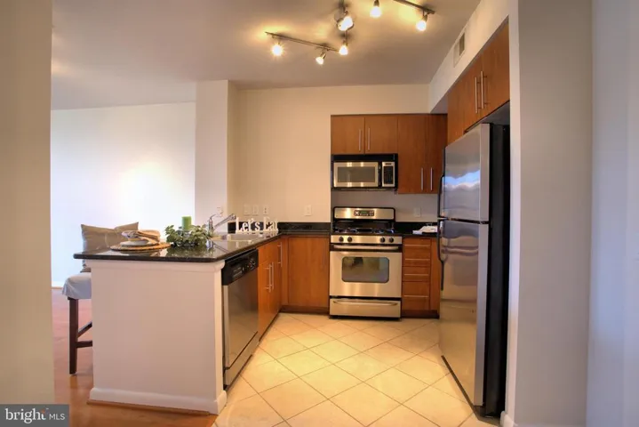 1021 N Garfield St #534, Arlington, Virginia 22201