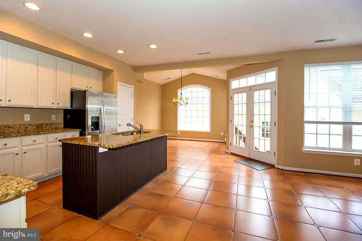 42469 Regal Wood Dr, Brambleton, Virginia 20148