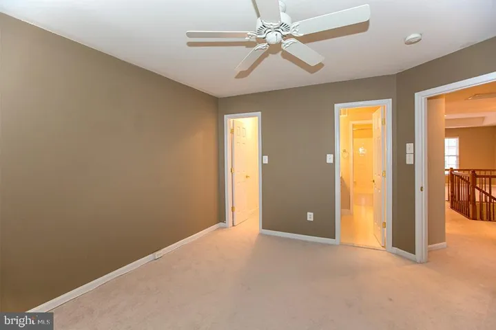 42469 Regal Wood Dr, Brambleton, Virginia 20148