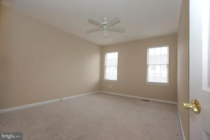 42469 Regal Wood Dr, Brambleton, Virginia 20148