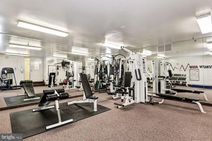 3800 Powell Ln #1125, Falls Church, Virginia 22041