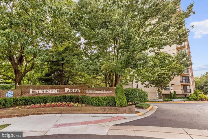 3800 Powell Ln #1125, Falls Church, Virginia 22041