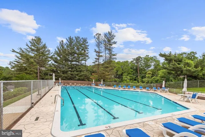 3800 Powell Ln #1125, Falls Church, Virginia 22041