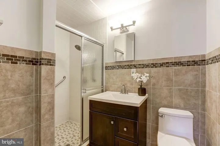10136 Spring Lake Ter, Fairfax, Virginia 22030