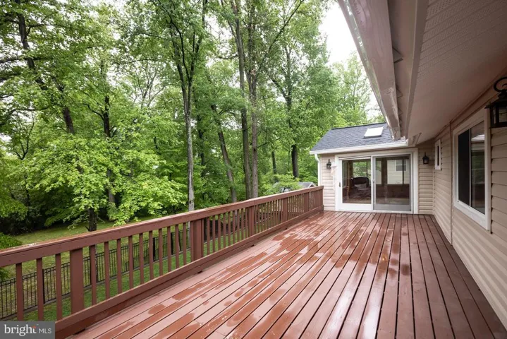 10136 Spring Lake Ter, Fairfax, Virginia 22030
