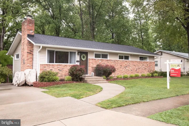 10136 Spring Lake Ter, Fairfax, Virginia 22030