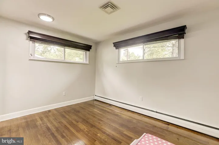 10136 Spring Lake Ter, Fairfax, Virginia 22030
