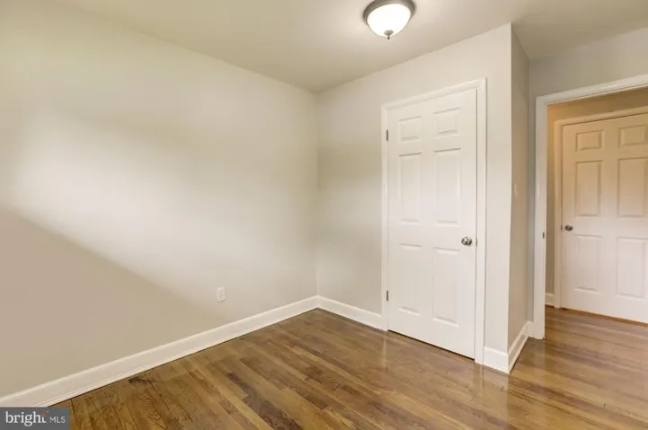10136 Spring Lake Ter, Fairfax, Virginia 22030