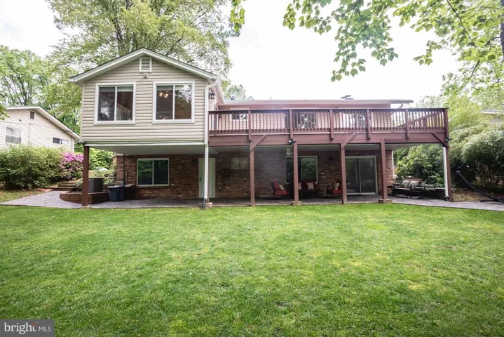 10136 Spring Lake Ter, Fairfax, Virginia 22030
