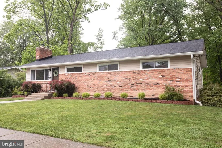 10136 Spring Lake Ter, Fairfax, Virginia 22030