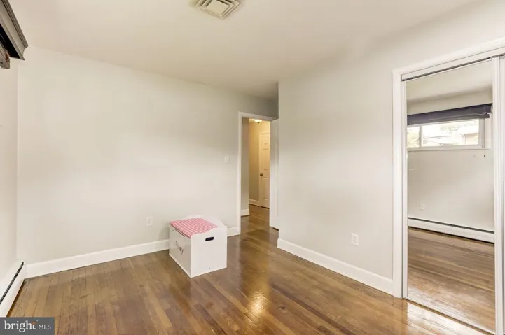 10136 Spring Lake Ter, Fairfax, Virginia 22030