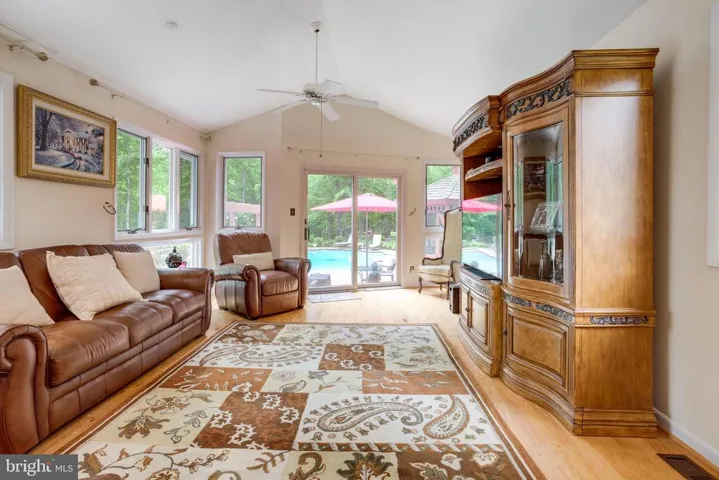 4836 Dodson Dr, Annandale, Virginia 22003