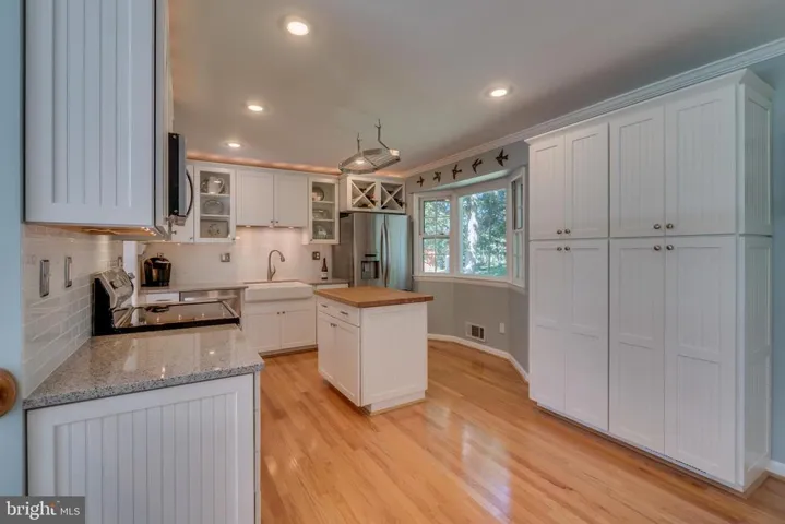 3820 Shelley Ln, Annandale, Virginia 22003