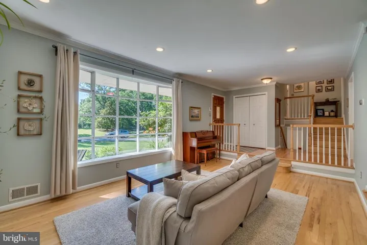 3820 Shelley Ln, Annandale, Virginia 22003