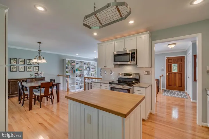 3820 Shelley Ln, Annandale, Virginia 22003
