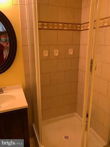 205 Yoakum Pkwy #1206, Alexandria, Virginia 22304