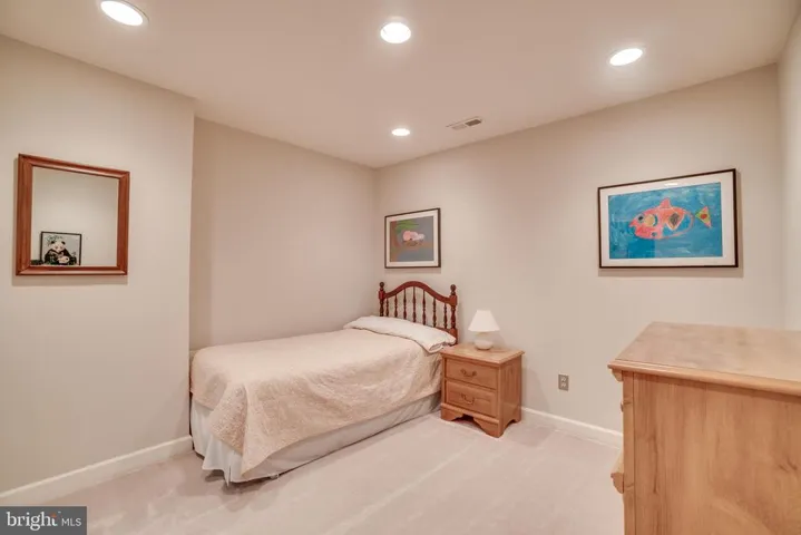 3817 Parkland Dr, Fairfax, Virginia 22033