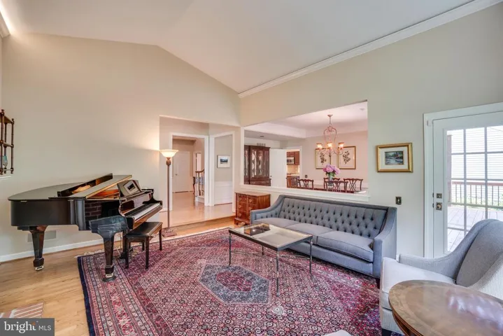 3817 Parkland Dr, Fairfax, Virginia 22033