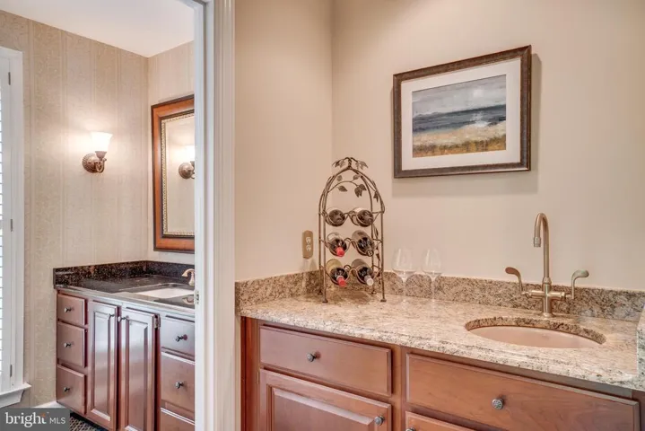3817 Parkland Dr, Fairfax, Virginia 22033