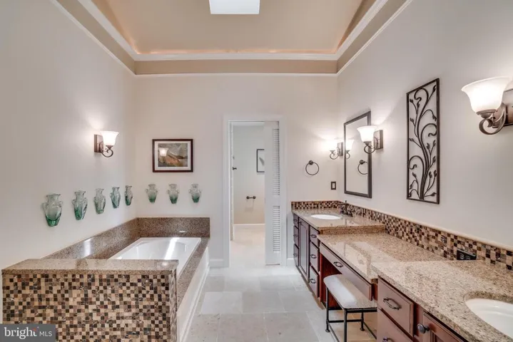 3817 Parkland Dr, Fairfax, Virginia 22033