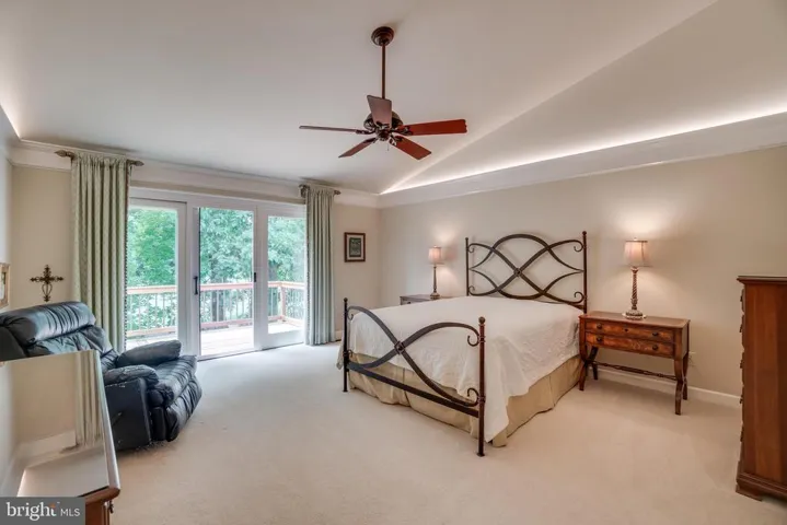 3817 Parkland Dr, Fairfax, Virginia 22033
