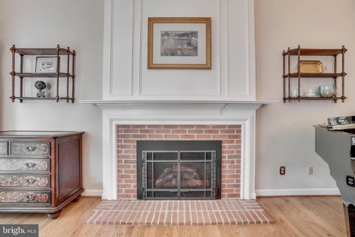 3817 Parkland Dr, Fairfax, Virginia 22033
