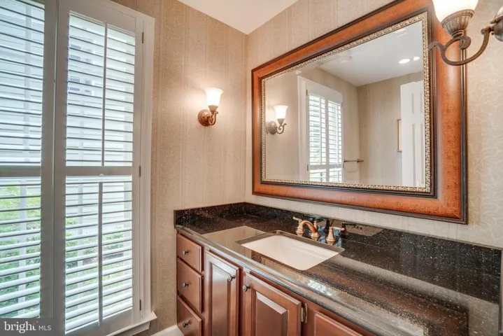 3817 Parkland Dr, Fairfax, Virginia 22033