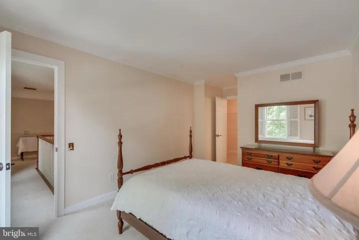 3817 Parkland Dr, Fairfax, Virginia 22033