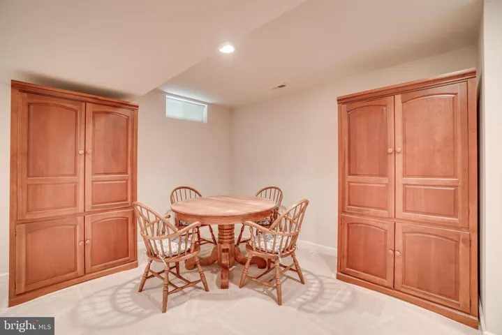 3817 Parkland Dr, Fairfax, Virginia 22033