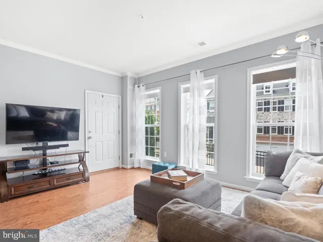 20702 Erskine Ter, Ashburn, Virginia 20147