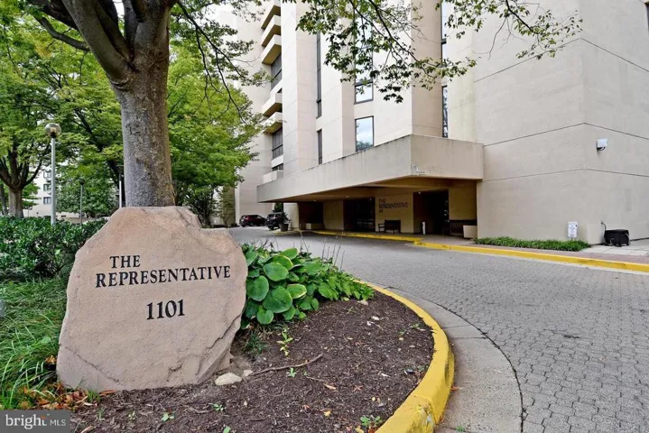 1101 S Arlington Ridge Rd #1001, Arlington, Virginia 22202