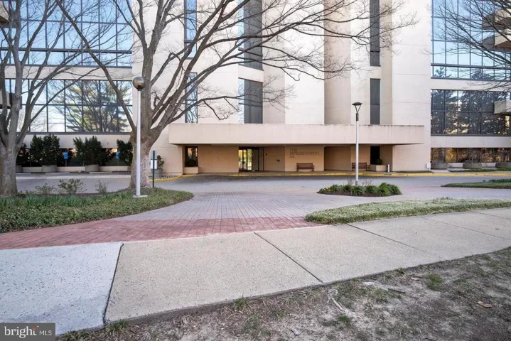1101 S Arlington Ridge Rd #1001, Arlington, Virginia 22202