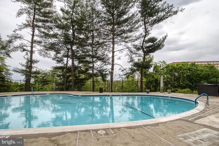 1101 S Arlington Ridge Rd #1001, Arlington, Virginia 22202