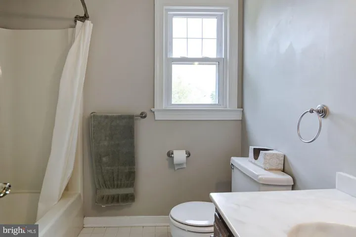 45 Woodlawn Ter, Fredericksburg, Virginia 22405