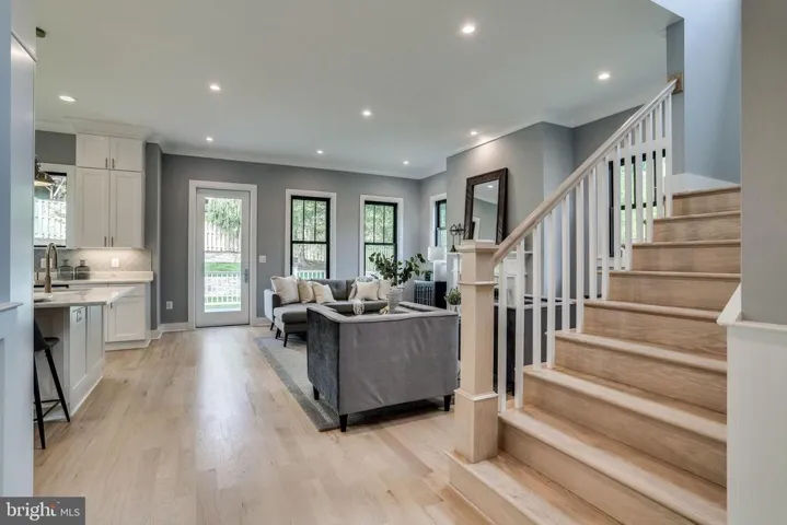 1720 N Quebec St, Arlington, Virginia 22207