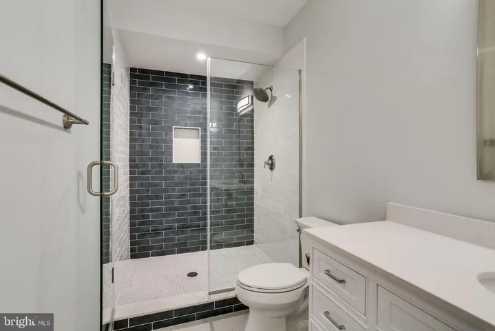 1720 N Quebec St, Arlington, Virginia 22207